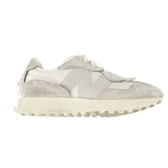 NEW BALANCE 327 Unisex Wrapped Premium Suede Crinkle Shell Sneakers Size 8 NWT - Picture 16 of 16